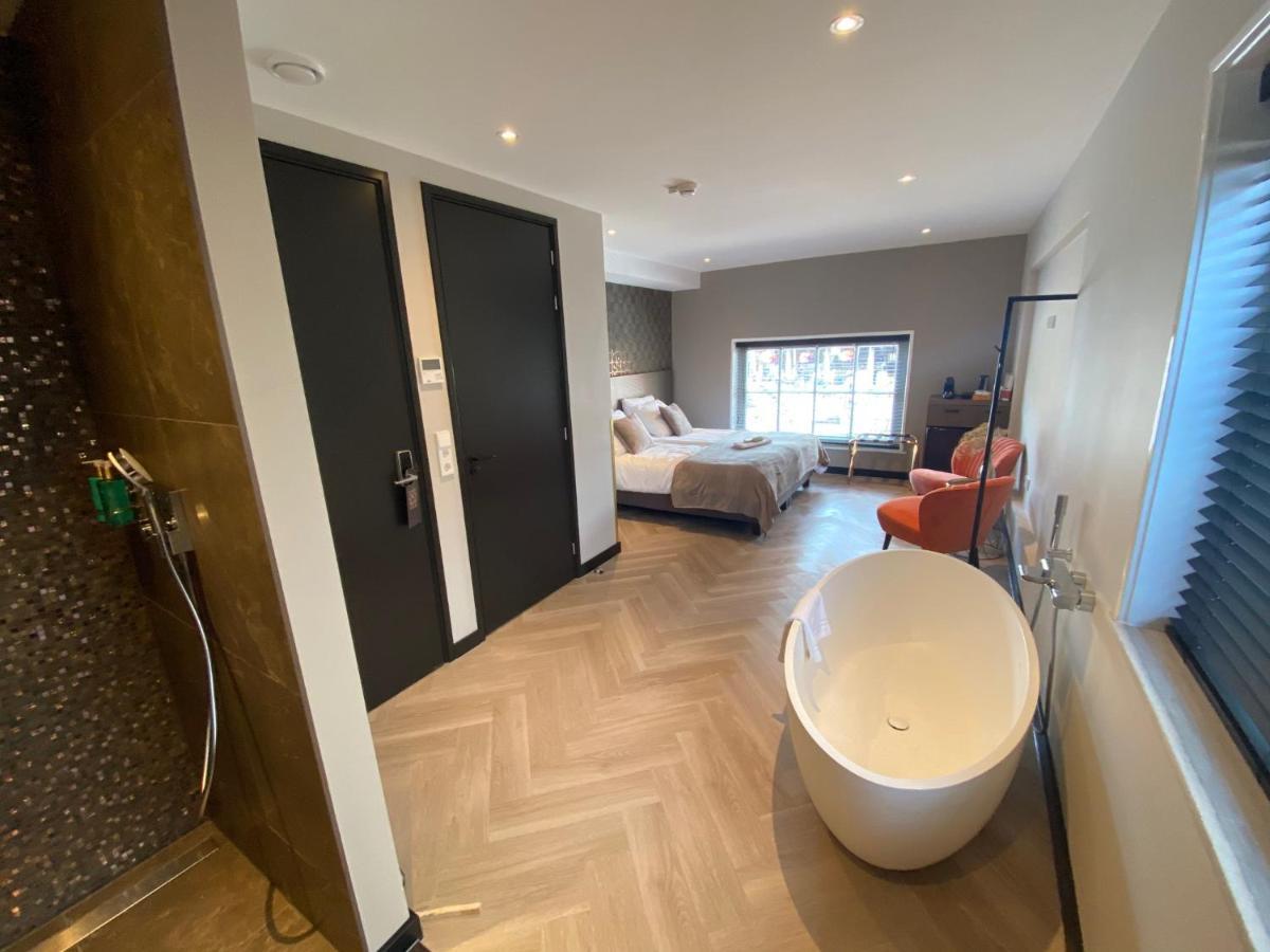 Harbour Suites Boutique Hotel Monnickendam Bagian luar foto