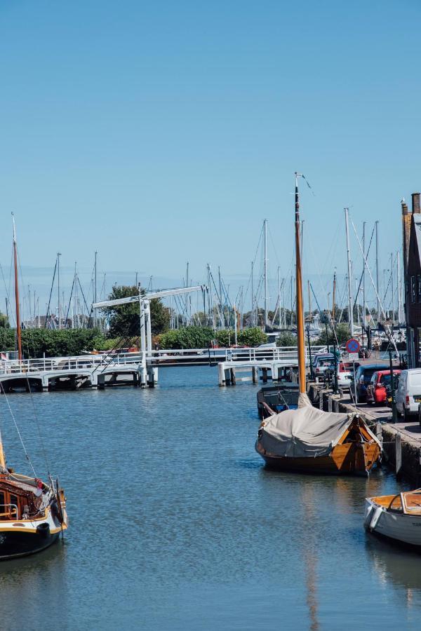 Harbour Suites Boutique Hotel Monnickendam Bagian luar foto