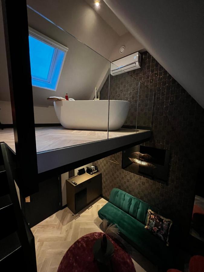 Harbour Suites Boutique Hotel Monnickendam Bagian luar foto